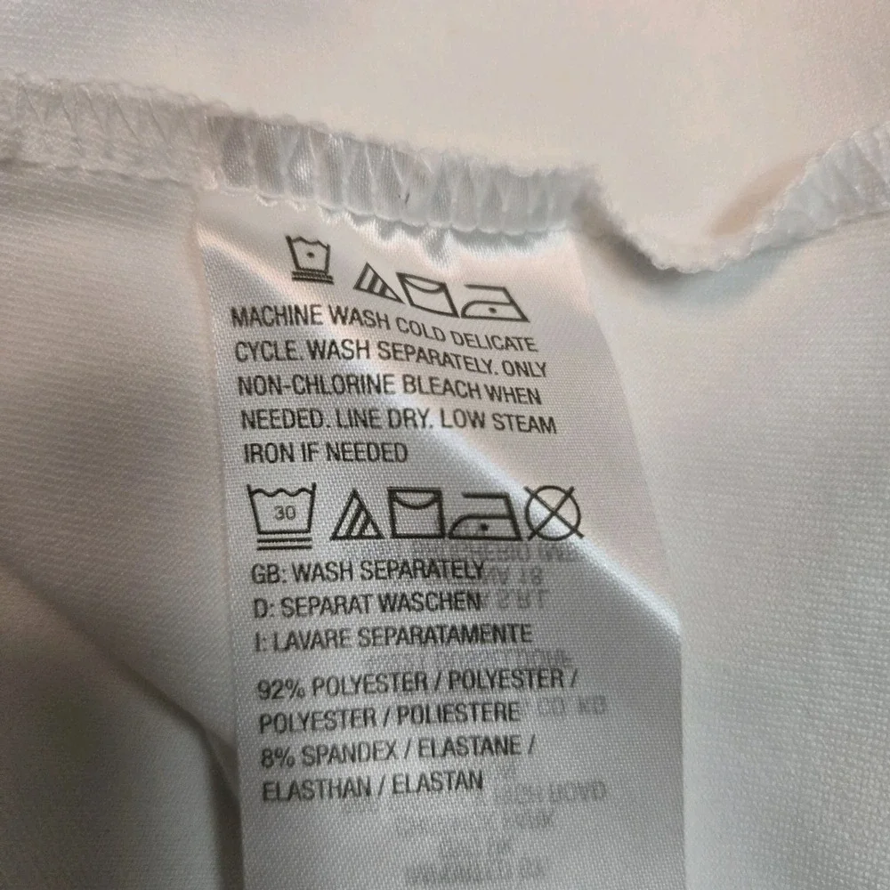 Susan Graver Sz S White Modern Essential Liquid Knit Top Round Neck Short Sleeve - Picture 5 of 5